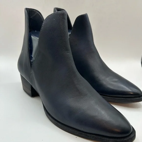 NEW Free People Charm Double V Ankle Bootie  Blue Leather Stacked Heel Size 39.5 - Picture 5 of 13